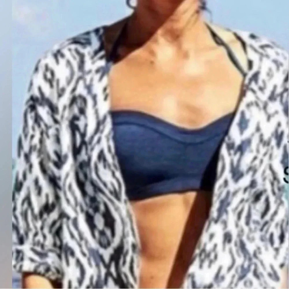 Athleta Blue and White Button Down Silk Blend Shirt
